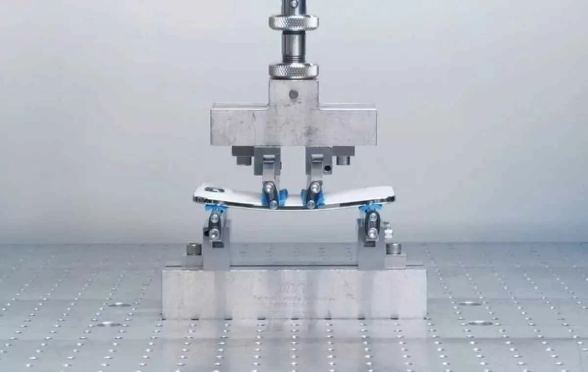 iPhone-Air-Bend-Test_11zon