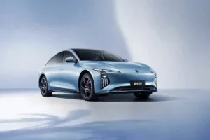 انقلاب در شارژ سریع خودروهای برقی؛ تنها با ۱۴ دقیقه شارژ، ۳۲۰ کیلومتر رانندگی بدون توقف