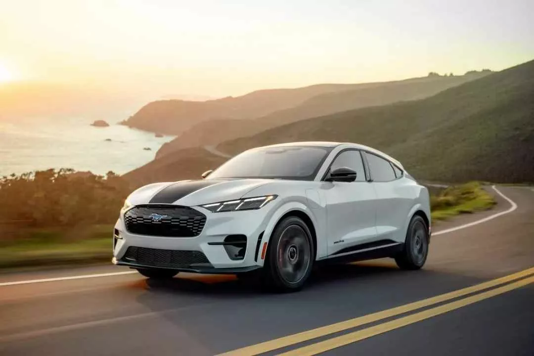 mustang-mach-e-california_11zon