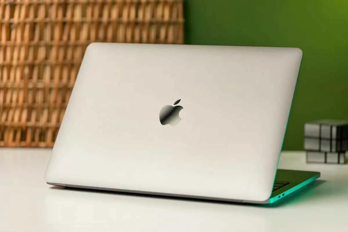 windows-10-deadline-boosts-mac-sales_11zon