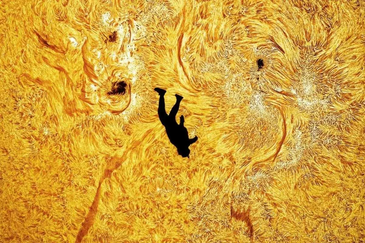 astrophotograph-skydiver-falling-suns-surface_11zon