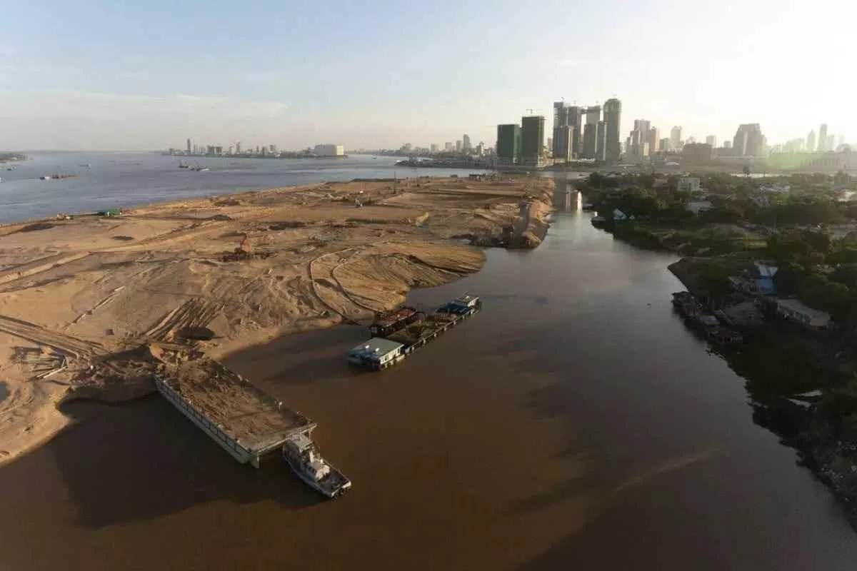 cambodia-tonle-sap-sand-mining_11zon