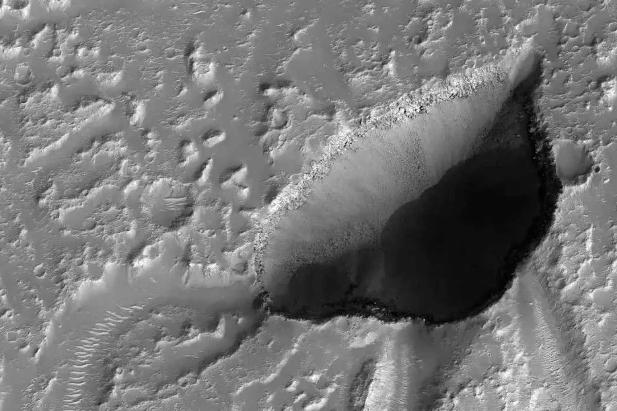 caves-mars-life_11zon