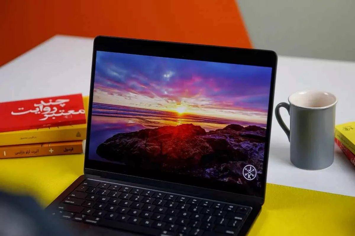 cheaper-macbook-iphone-chip_11zon