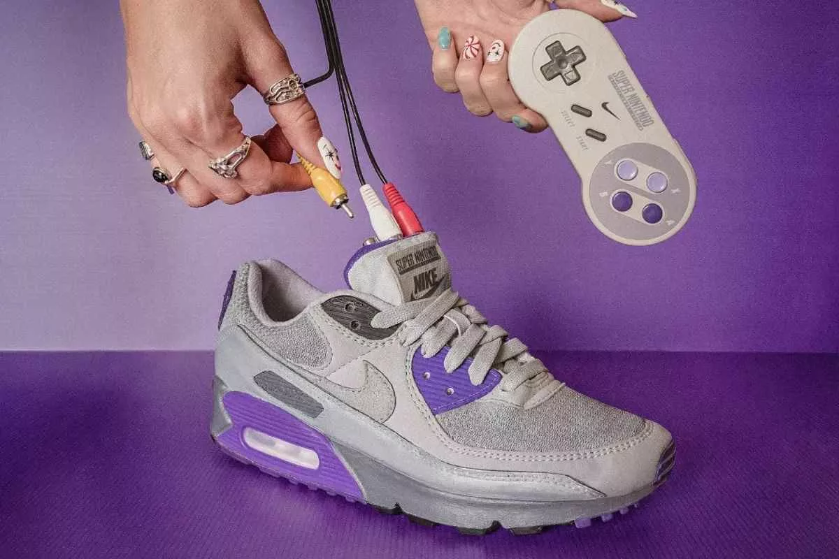 functional-snes-wearable-nike-sneaker_11zon