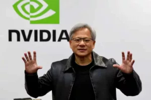 مدیرعامل ارزشمندترین شرکت جهان می‌گوید: همین حالا برای خودتان یک معلم هوش مصنوعی بگیرید تا آینده را از دست ندهید