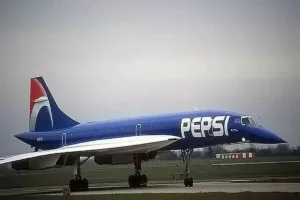 آسمان در برابر برند؛ افسانه‌ی کنکورد آبی پپسی و نبردی که فیزیک برنده‌ی آن شد