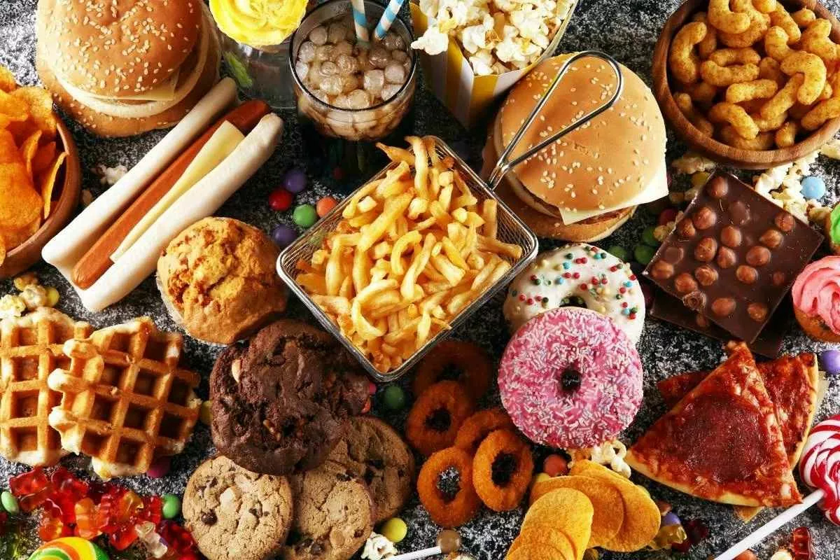 ultra-processed-foods-rising-bowel-cancer_11zon