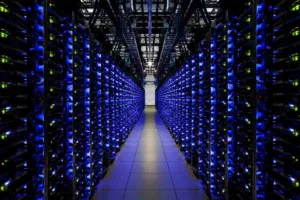 قلب تپنده‌ی اینترنت جهان؛ افشاگری درباره پایتخت واقعی دیتاسنترها که شما را شگفت‌زده می‌کند!