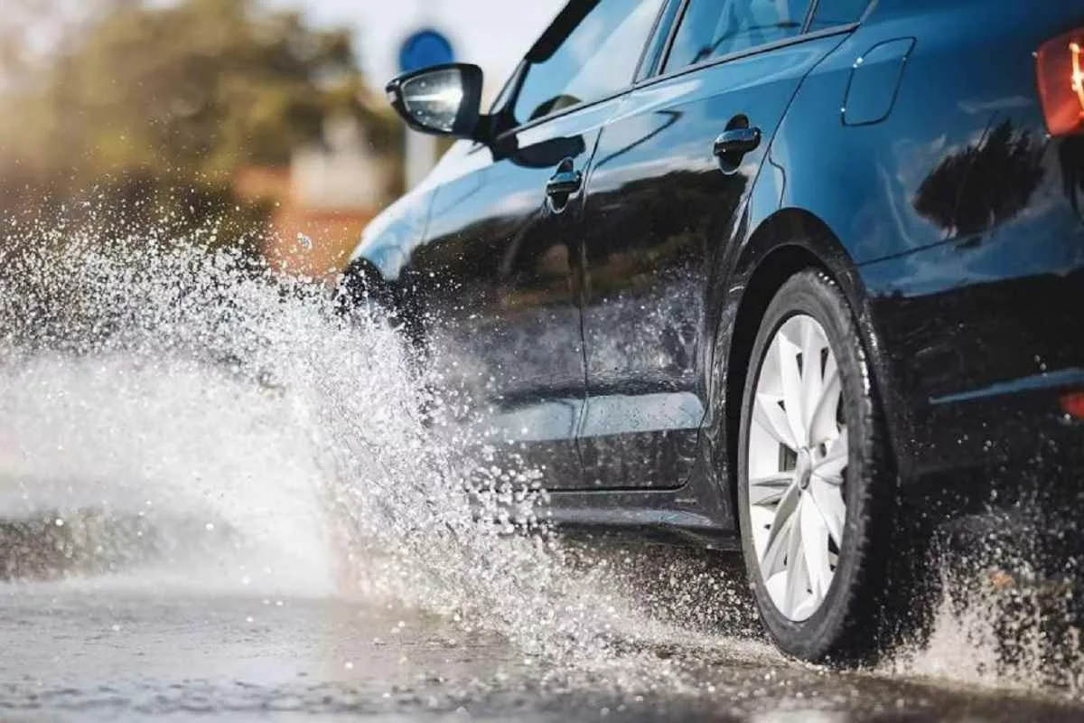 whats-purpose-grooves-car-tire_11zon