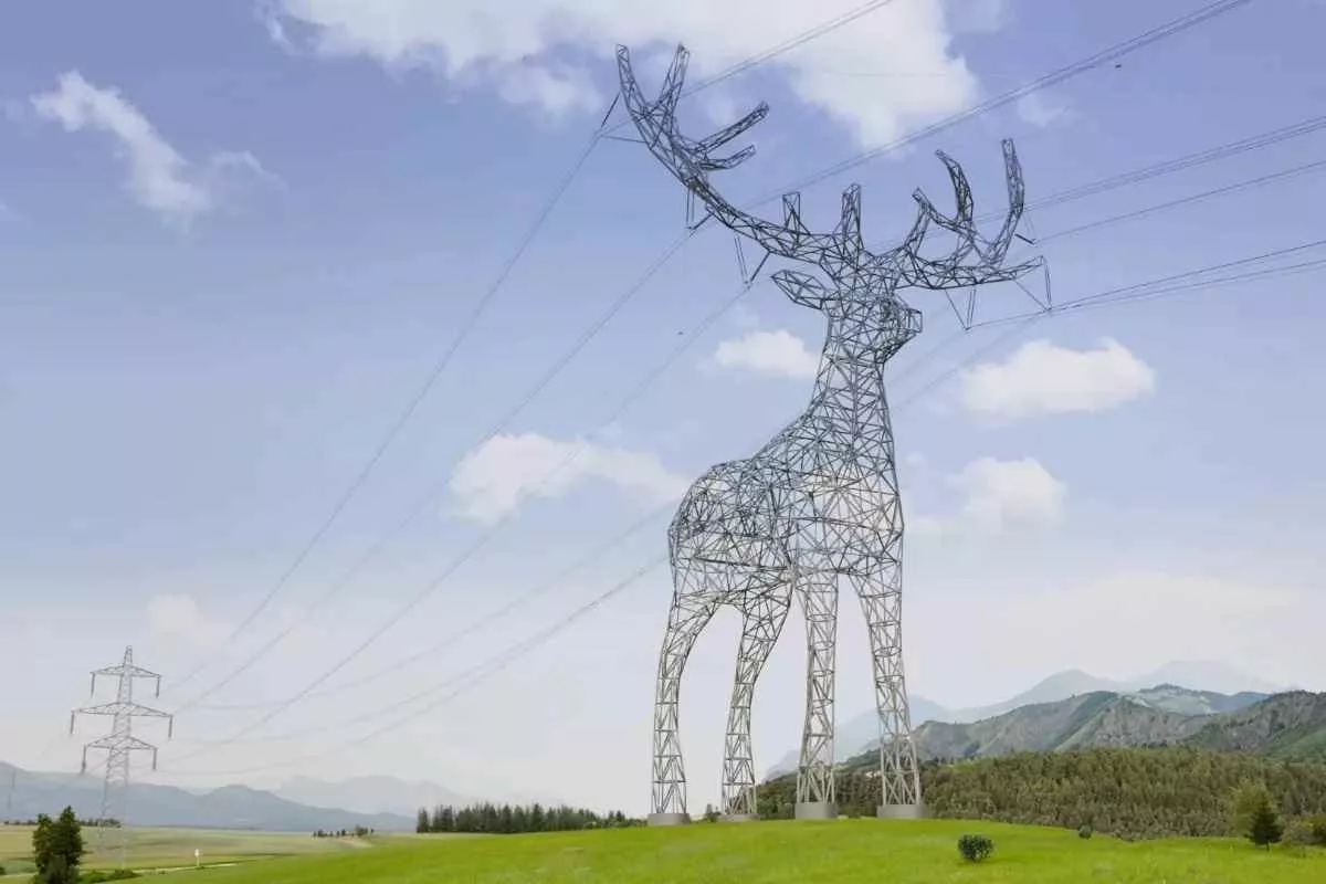 animal-shaped-electricity-pylons-austria_11zon