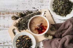 بهترین دمنوش‌های گیاهی برای درمان عفونت کلیه و مثانه؛ پاکسازی طبیعی مجاری ادراری