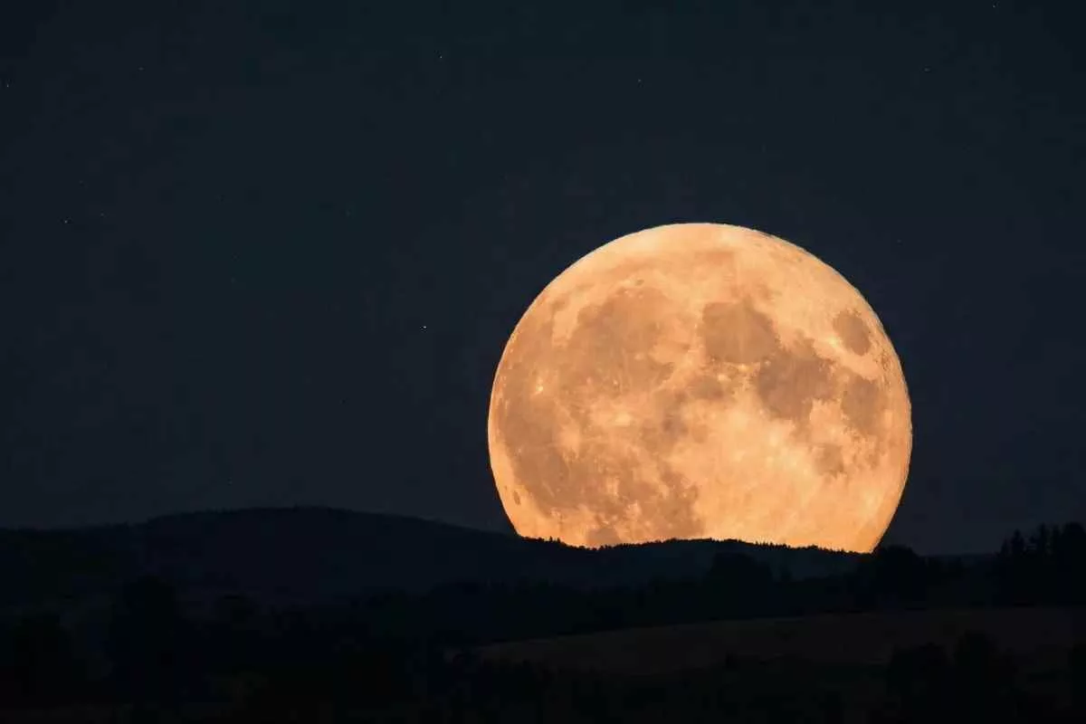 cold-supermoon-december-guide_11zon