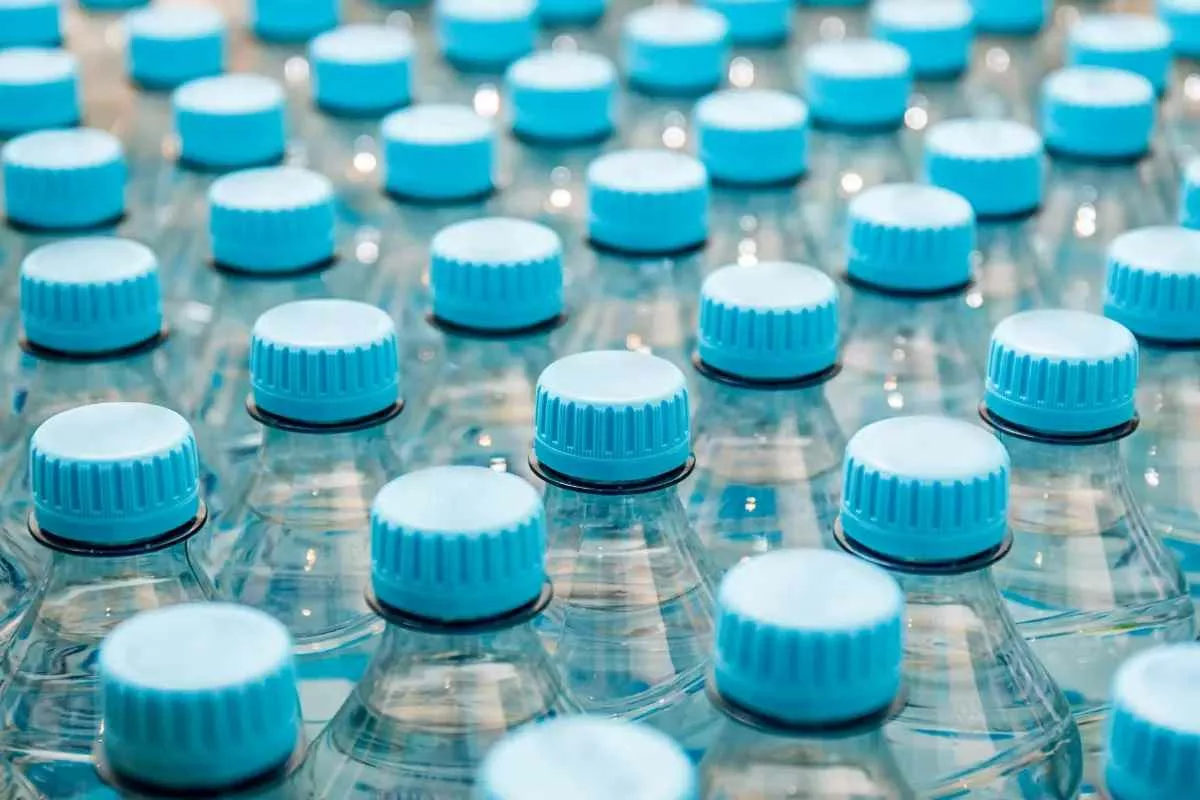 microplastics-in-daily-bottled-water_11zon