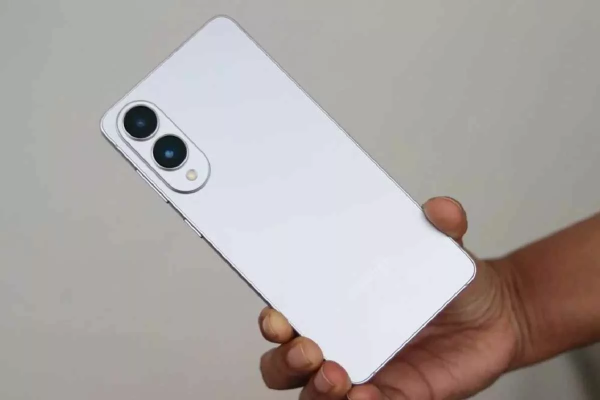 samsung-galaxy-s26-pricing-challenges-dram-costs-increase_11zon