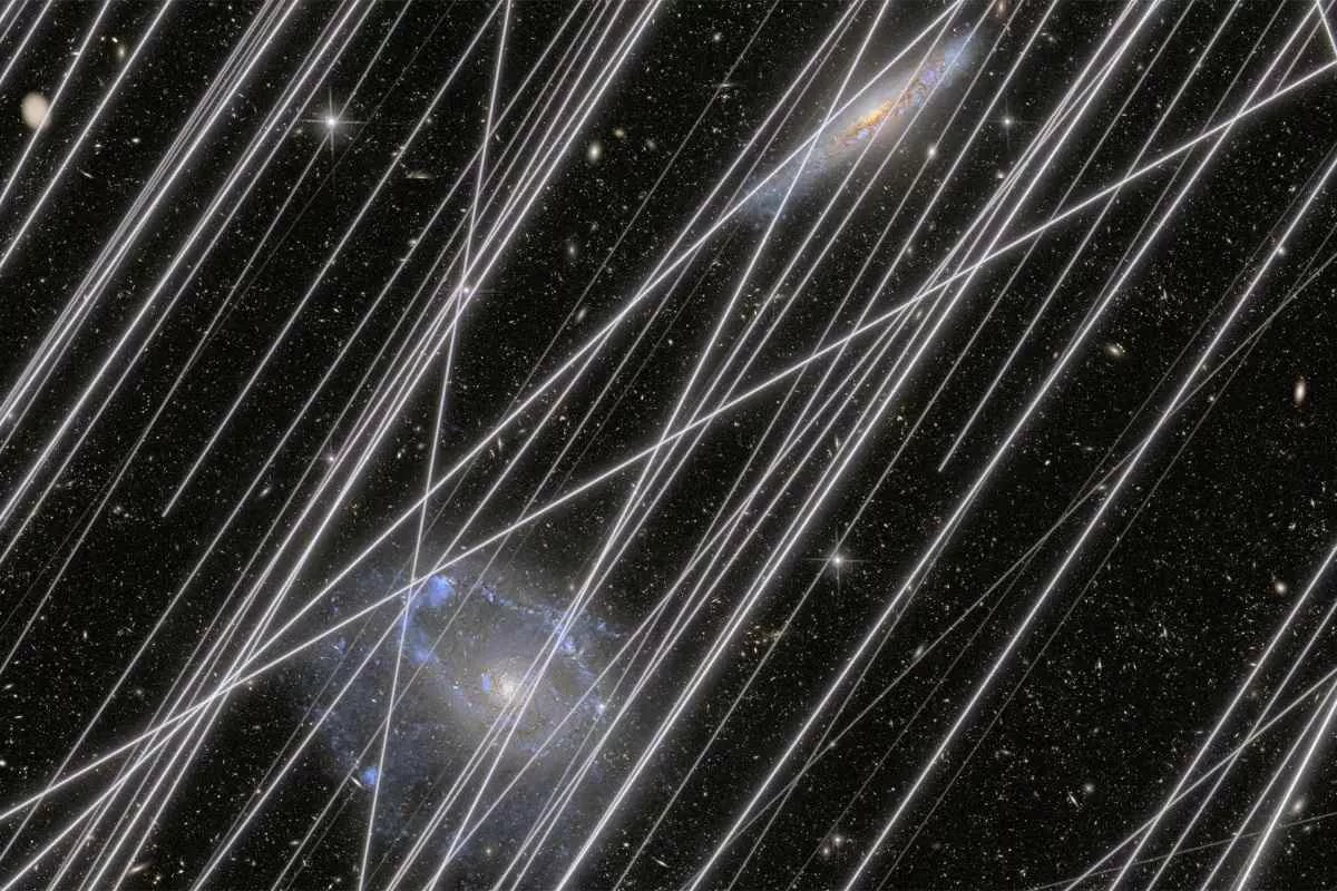 satellite-fleets-now-threatening-space-telescopes_11zon