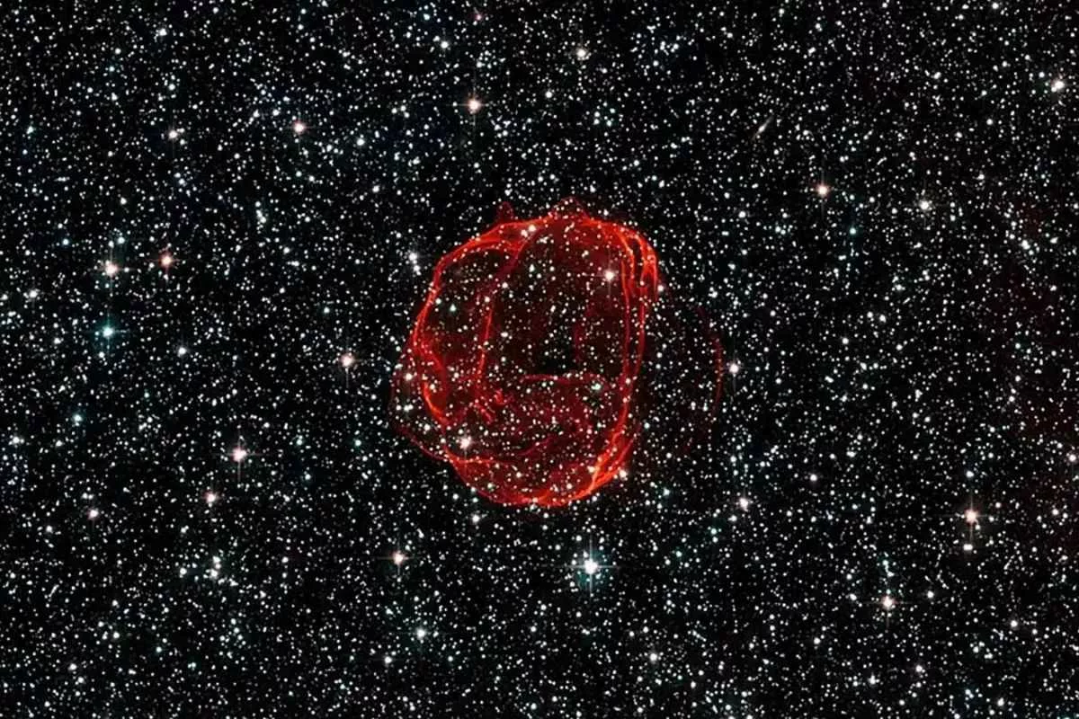 solar-system-shaped-exploding-star_11zon