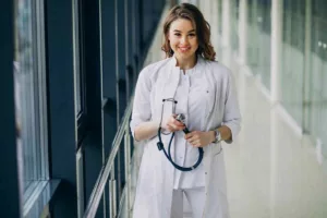 بررسی آخرین تراز قبولی رشته پزشکی دولتی 1403 – 1404 | شانس قبولی شما چقدر است؟