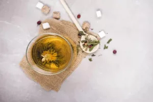 بهترین دمنوش‌های لاغری قبل از خواب؛ چربی‌سوزی آرام در طول شب