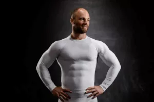 چگونه سیکس پک بسازیم؟ آموزش کامل تمرین، تغذیه و چربی‌سوزی شکم