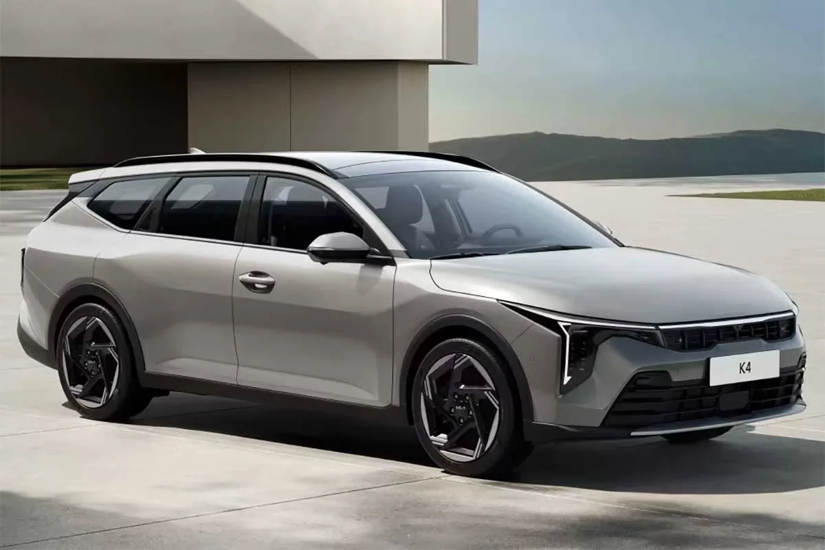 kia-k4-sportwagon-debut