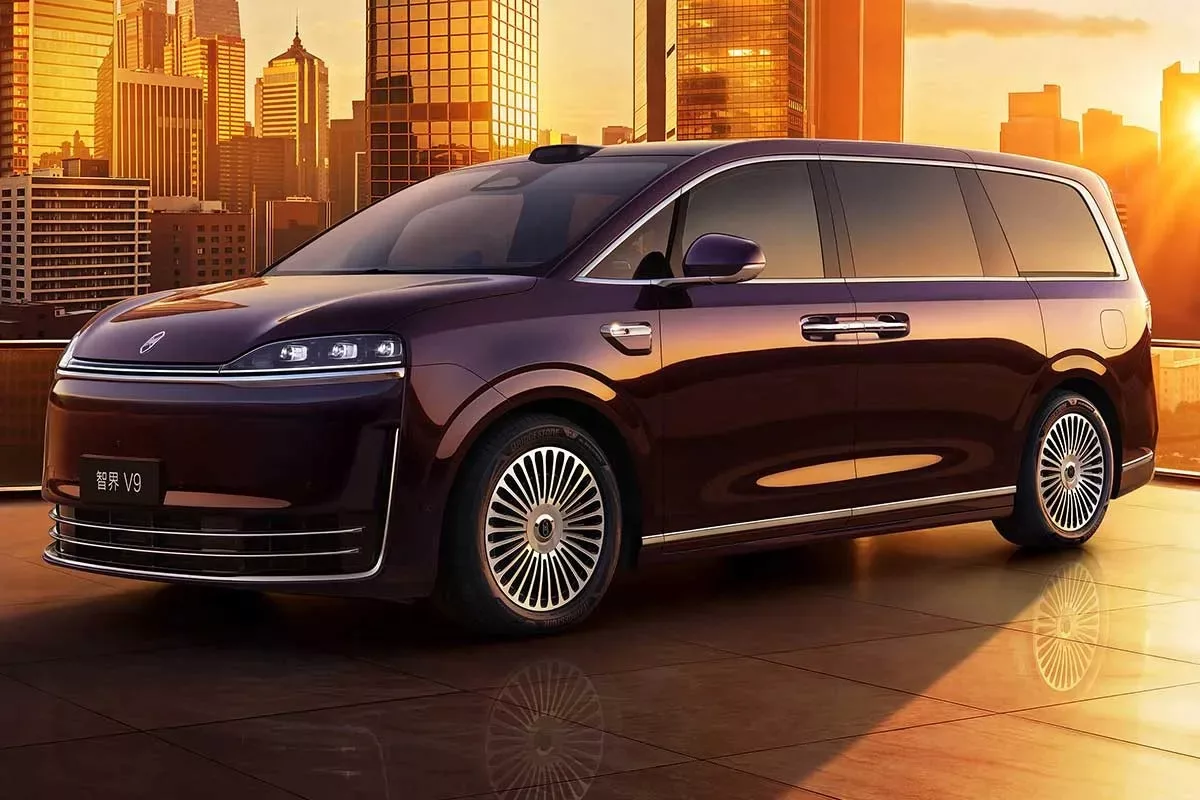 luxeed-v9-erev-mpv-revealed