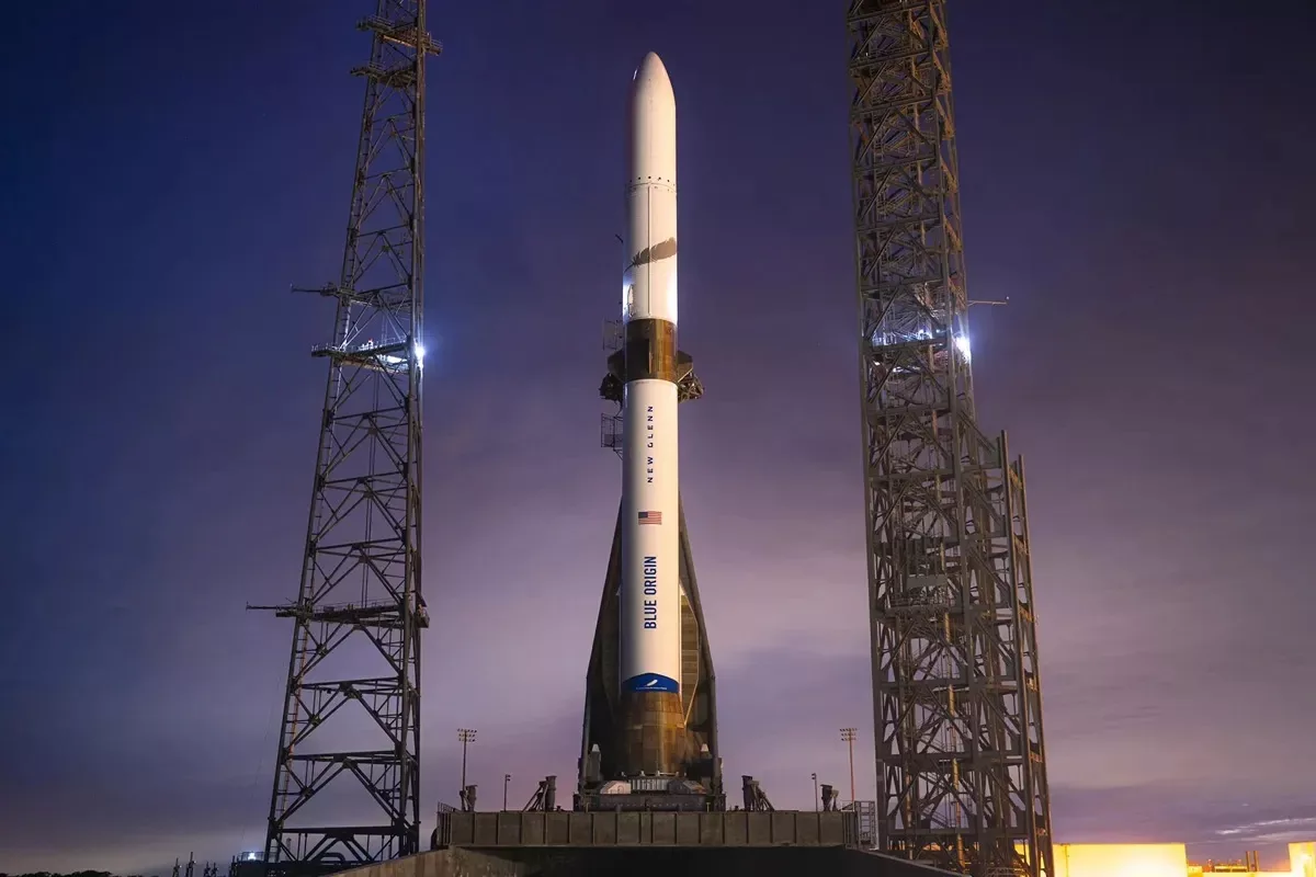 six-passengers-edge-space