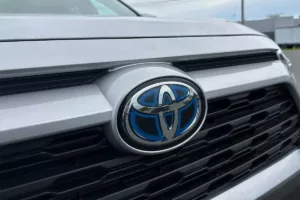 سلطه بی‌رقیب تویوتا: شش سال صدرنشینی در بازار جهانی خودروسازان