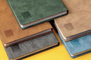 سررسید روزانه، هفتگی یا ماهانه؟ راهنمای انتخاب بهترین دفتر برنامه‌ریزی برای شما