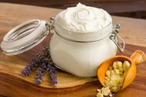 کره بدن چیست؟ راهنمای جامع، خواص، کاربرد و طرز استفاده