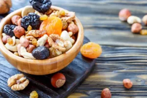بهترین آجیل‌ها و مغزها برای مبارزه با کم‌خونی، فقر آهن و افزایش هموگلوبین خون